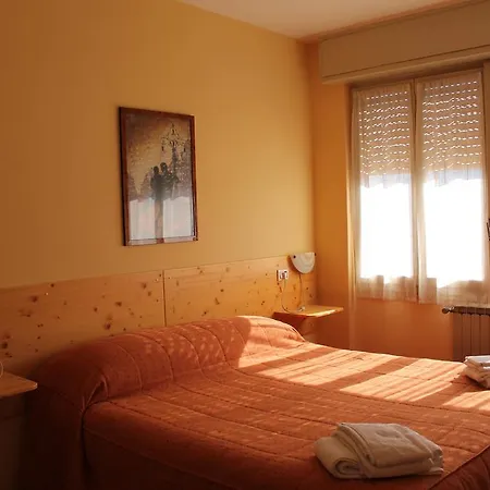Poggio D'oro Hotel Riva di Solto