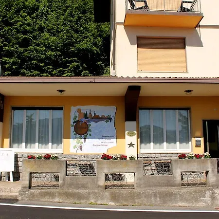Poggio D'oro 2* Riva di Solto
