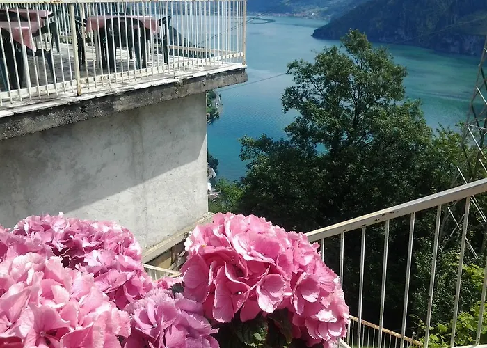 Poggio D'oro 2* Riva di Solto