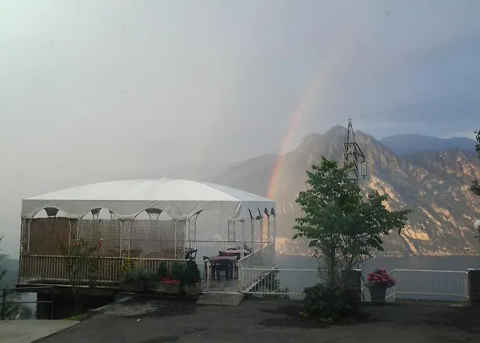 Poggio D'oro Hotel Riva di Solto