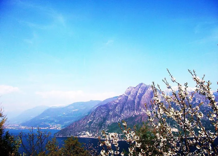Poggio D'oro 2* Riva di Solto